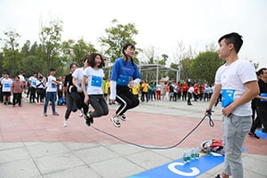 長沙第五屆電商戶外悅享跑活動于9月28日在尖山湖公園舉行，紫一健兒們參加